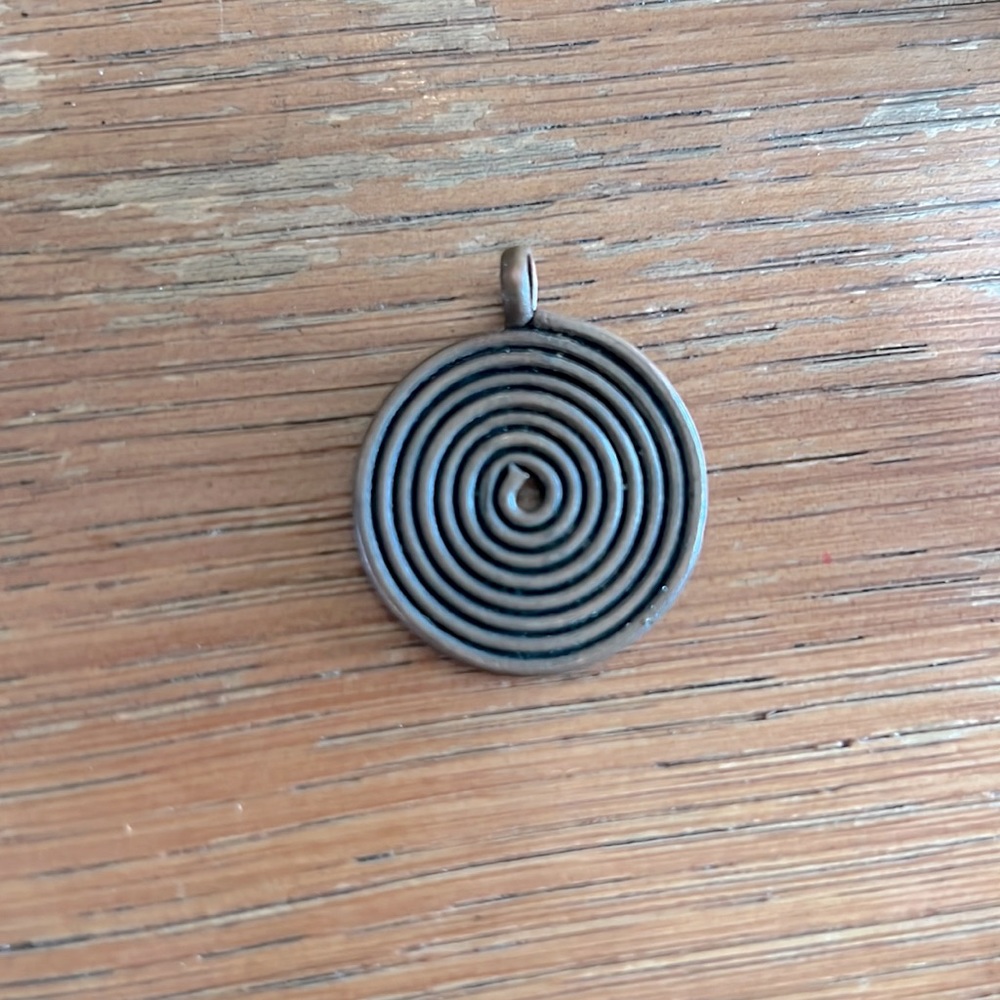 Vintage metal pendant, EUC